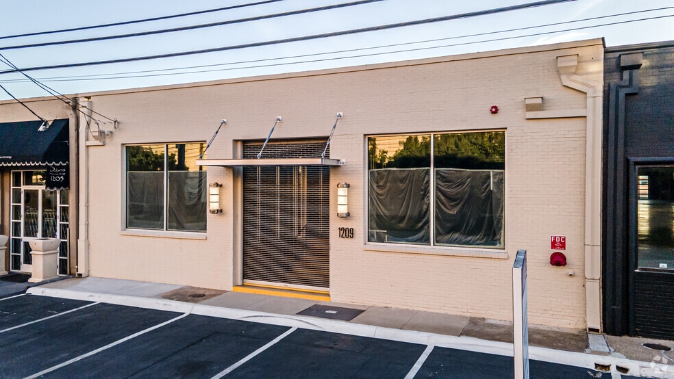 1201 Slocum St, Dallas, TX for lease - Primary Photo - Image 3 of 4