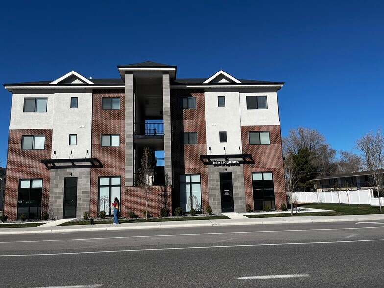 560 S Main St, Springville, UT à vendre - Photo du bâtiment - Image 3 de 24