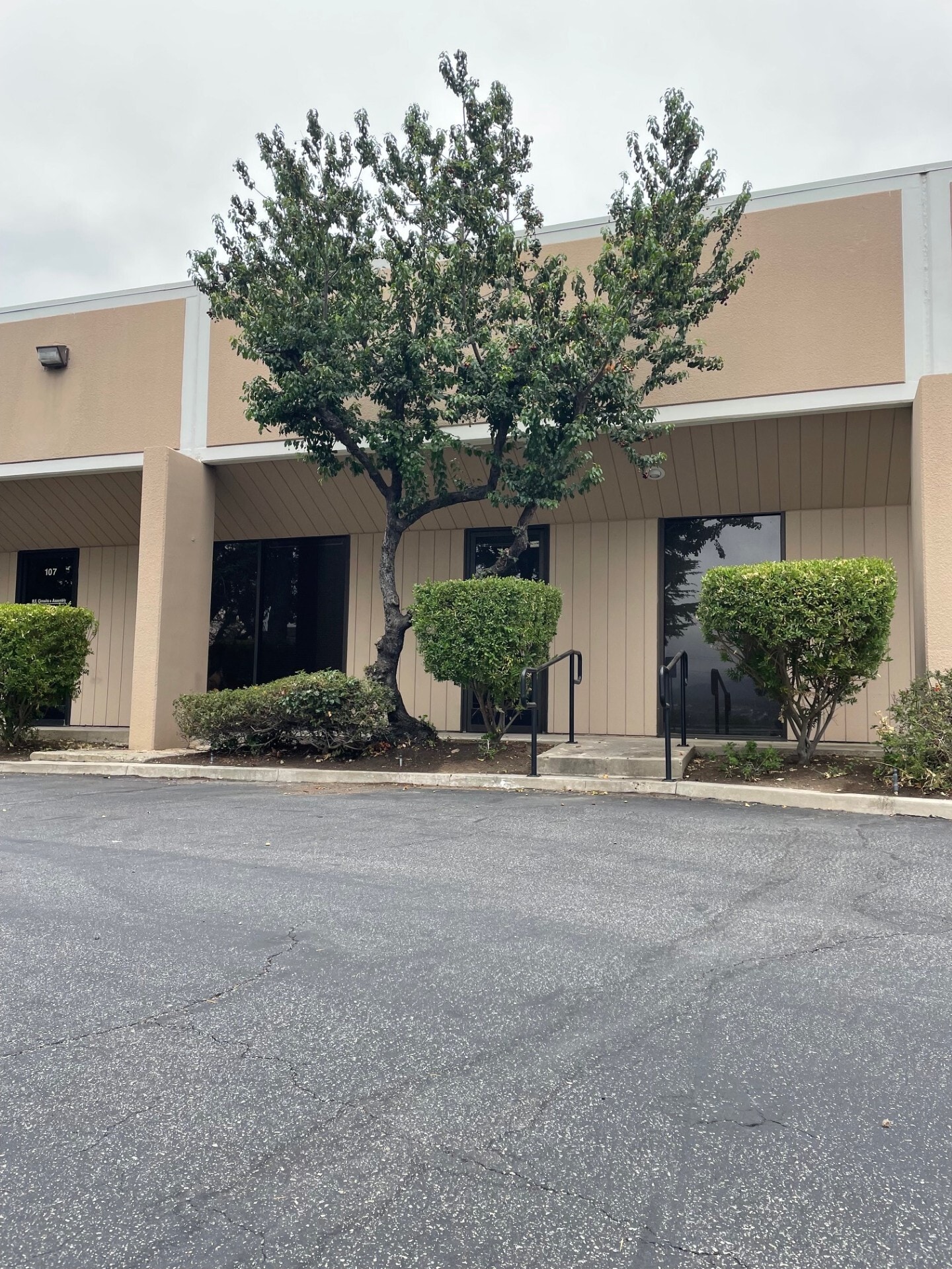 3529 Old Conejo Rd, Newbury Park, CA for lease Building Photo- Image 1 of 2