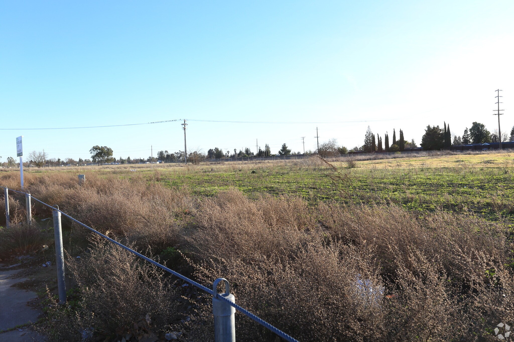 Tiogawoods Dr, Sacramento, CA for sale Primary Photo- Image 1 of 6