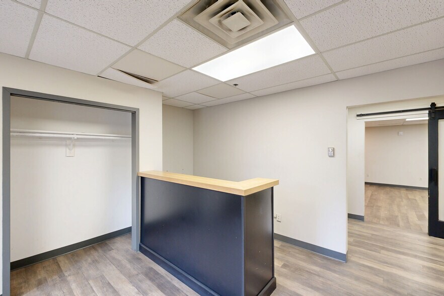 378 Page St, Stoughton, MA à vendre - Numérisation 3D de Matterport - Image 2 de 30