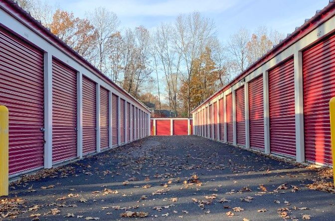 All Purpose Storage - Hinsdale portefeuille de 3 propriétés à vendre sur LoopNet.ca - Photo du bâtiment - Image 3 de 3