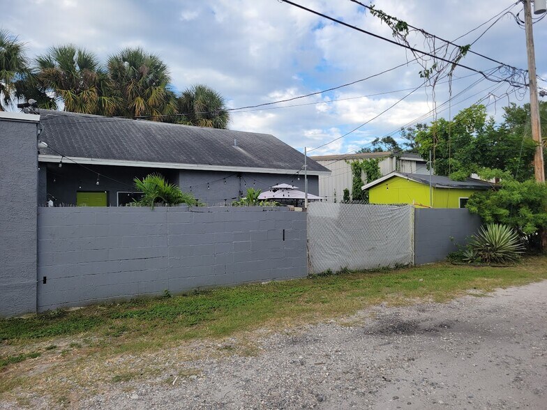 5205 Haines Rd, Saint Petersburg, FL à vendre - Photo du bâtiment - Image 3 de 31