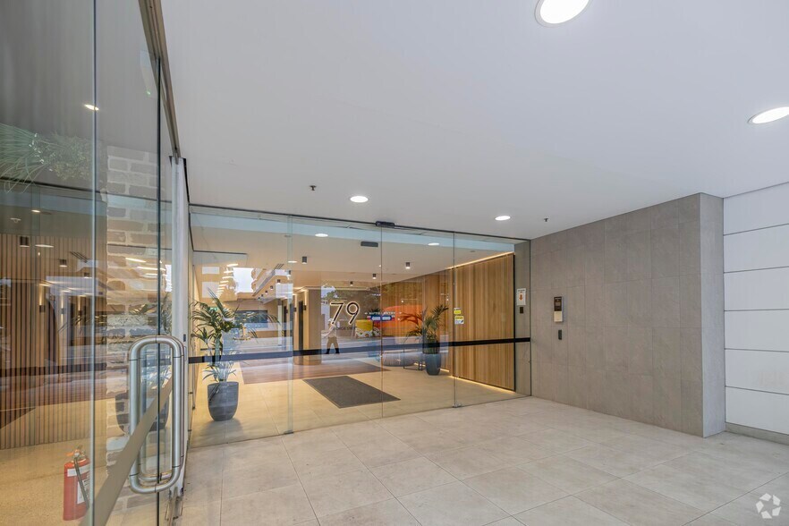 79 George St, Parramatta à louer - Photo du bâtiment - Image 3 de 6