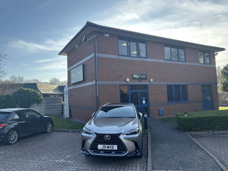 18-18 Clews Rd, Redditch à louer - Photo du bâtiment - Image 2 de 3