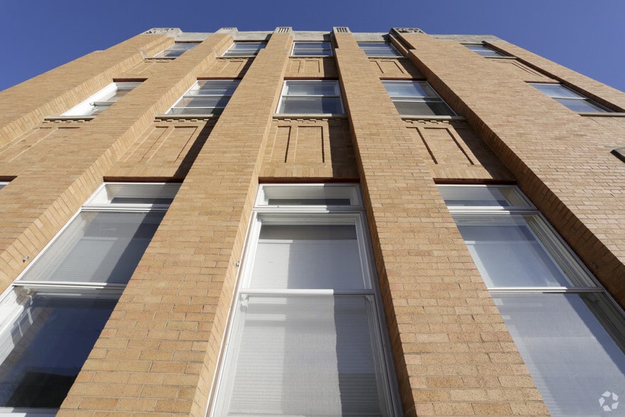 4949 Forest Ave, Downers Grove, IL for sale - Building Photo - Image 2 of 11