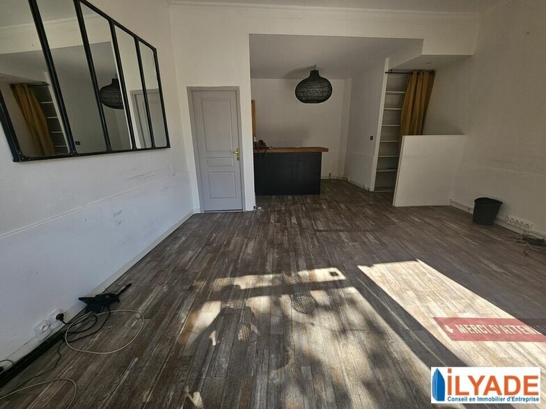 Cours Forbin, Gardanne for lease - Interior Photo - Image 2 of 5