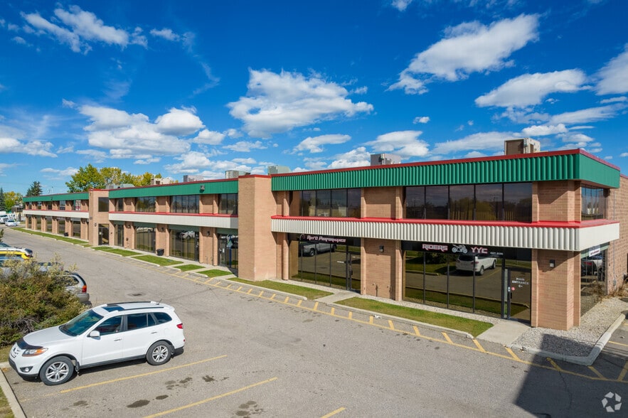 4041 74th Ave SE, Calgary, AB for lease - Building Photo - Image 2 of 12