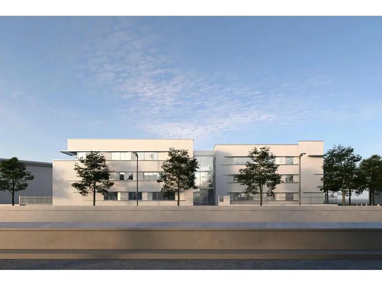 Flex in Gennevilliers for lease - Building Photo - Image 2 of 5