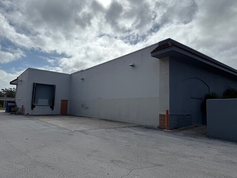 305 W Hillsborough Ave, Tampa, FL à vendre - Photo du bâtiment - Image 3 de 3