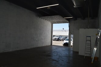 2099 NW 141st St, Opa Locka, FL for lease Interior Photo- Image 2 of 2