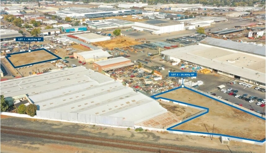 E Lorena Ave, Fresno, CA à louer - Aérien - Image 2 de 2