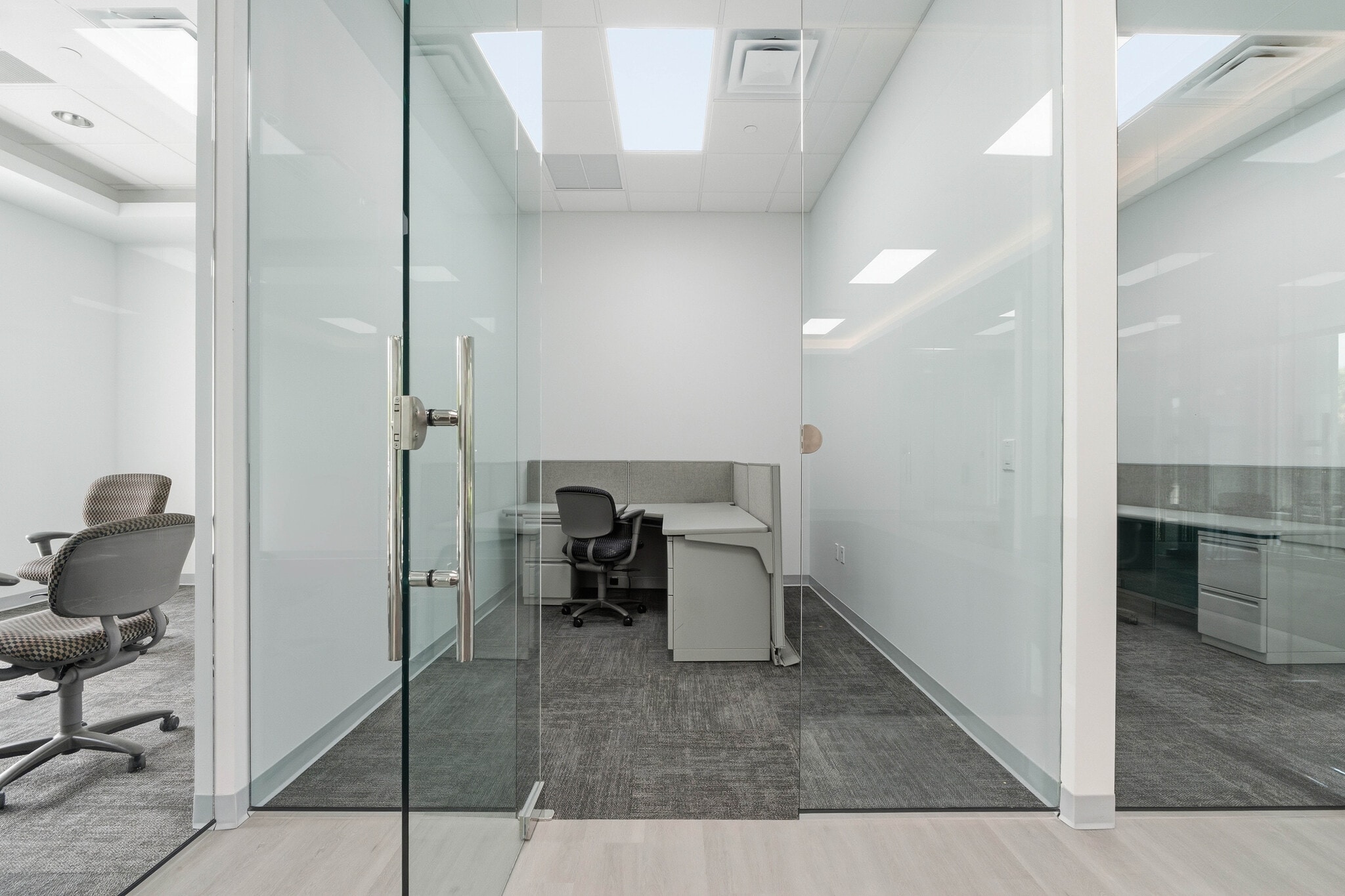 1300 S Dixie Hwy, Lantana, FL for lease Interior Photo- Image 1 of 6