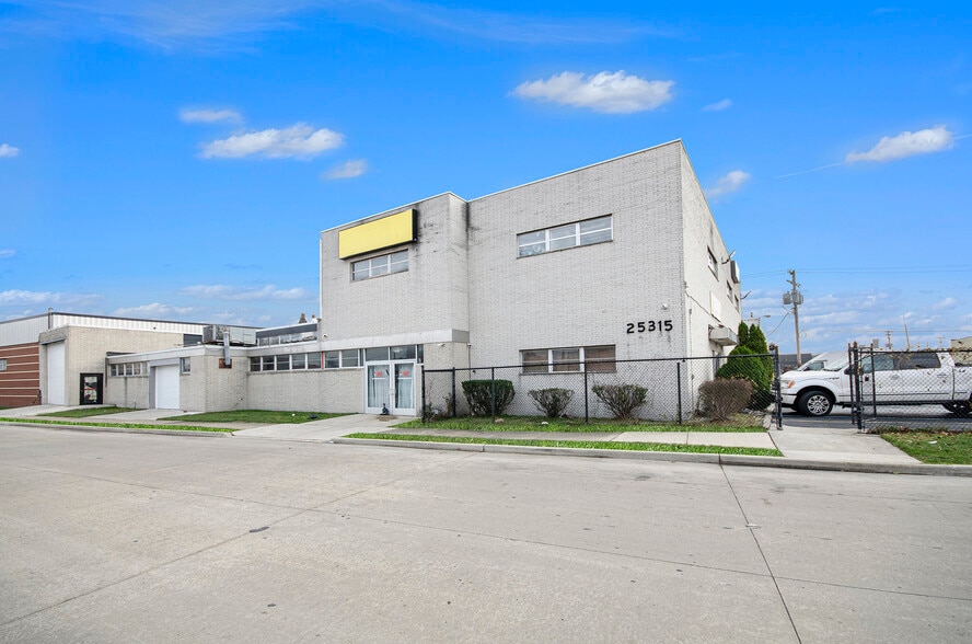 25315 Kean St, Dearborn, MI for lease - Building Photo - Image 2 of 34