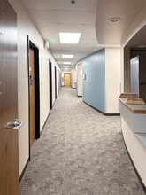 1492 W Antelope Dr, Layton, UT à louer Photo intérieure- Image 2 de 4