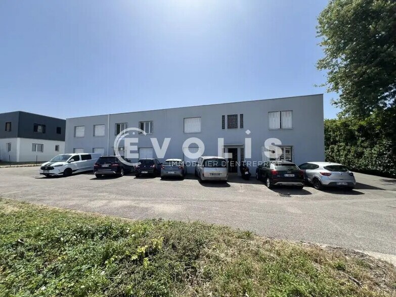 3 Rue Jean Macé, Saint-Symphorien-d'Ozon à louer - Photo du bâtiment - Image 2 de 23