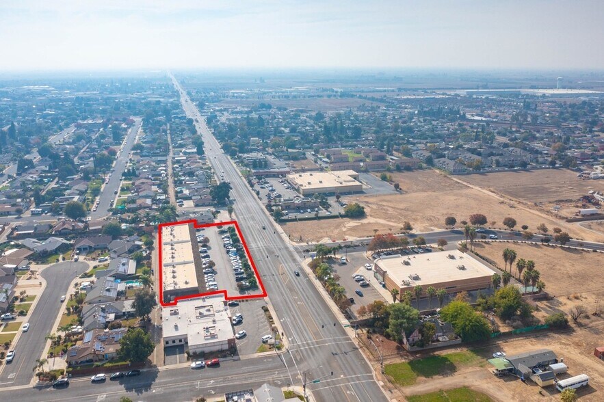 820 N Alta Ave, Dinuba, CA for lease - Building Photo - Image 2 of 27