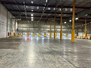 555 Rt 57 W, Port Murray, NJ for lease Interior Photo- Image 1 of 2