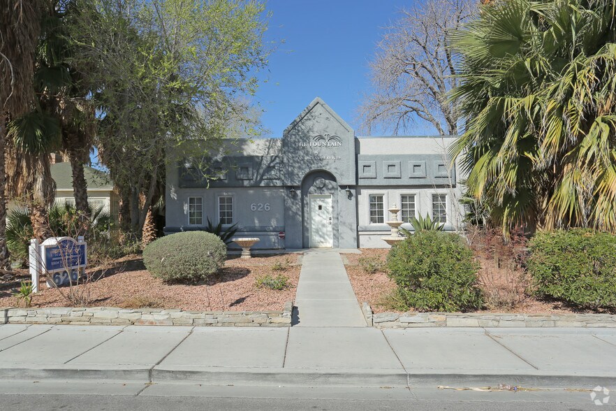 626 S 9th St, Las Vegas, NV à vendre - Photo du bâtiment - Image 3 de 4
