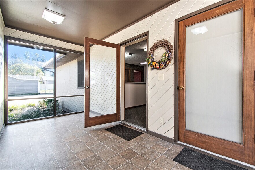 1010 N Broadway St, Red Oak, IA à vendre - Photo du bâtiment - Image 2 de 17
