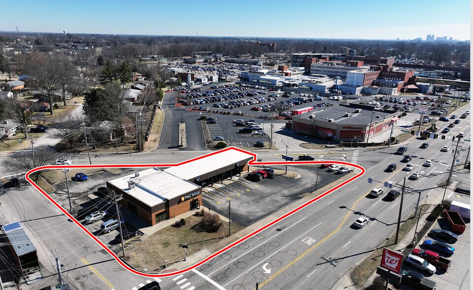 2014 State St, New Albany, IN à vendre - Photo du bâtiment - Image 2 de 7