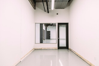 2744 E 11th St, Oakland, CA à louer Photo intérieure- Image 2 de 3