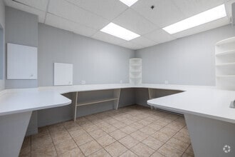 1100-1190 Rue Bégin, Saint-Laurent, QC for lease Interior Photo- Image 2 of 3