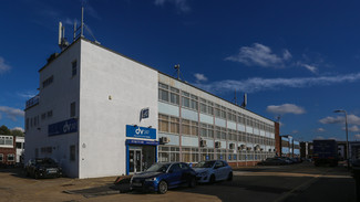 Plus de détails pour Chesham Clos, Romford - Industriel à vendre