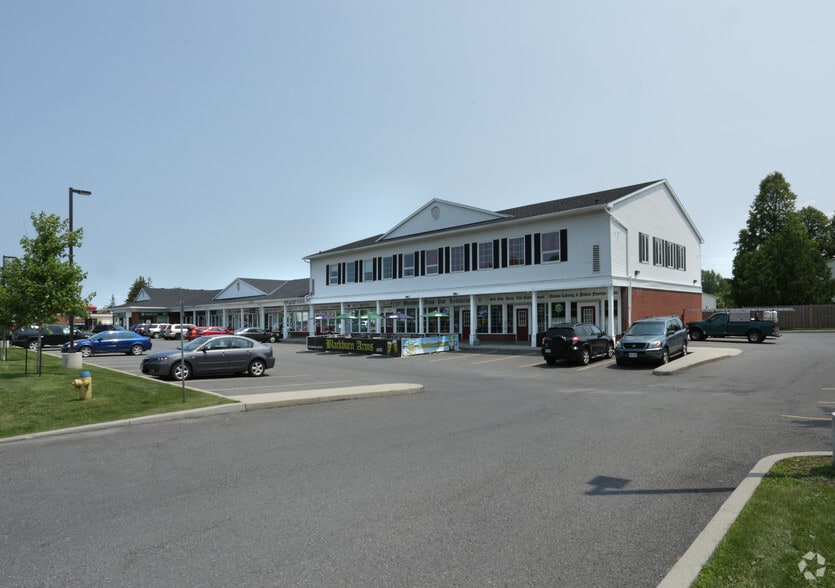 2580-2608 Innes Rd, Ottawa, ON à louer - Photo du bâtiment - Image 3 de 4