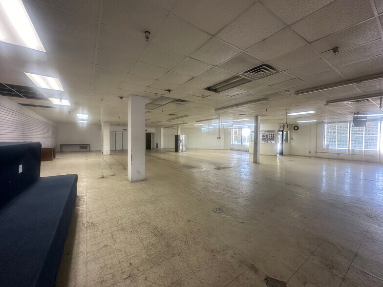 14200 Chicago Rd, Dolton, IL à louer - Photo du bâtiment - Image 2 de 11