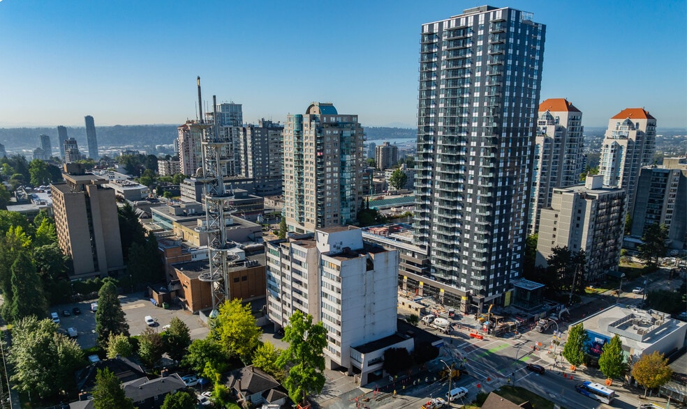 631 Sixth St, New Westminster, BC à vendre - Photo du bâtiment - Image 3 de 5