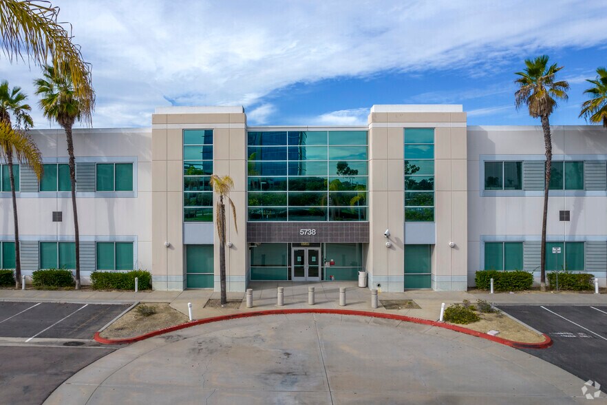 5738 Pacific Center Blvd, San Diego, CA à vendre - Photo du bâtiment - Image 2 de 6