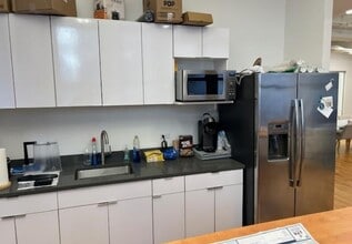 141 W 36th St, New York, NY for lease Interior Photo- Image 2 of 5