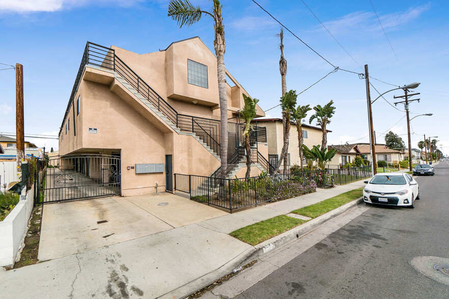 4335 W Rosecrans Ave, Hawthorne, CA à vendre - Photo du bâtiment - Image 1 de 1