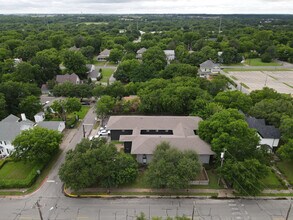 826 S Travis St, Sherman, TX - AERIAL  map view - Image1