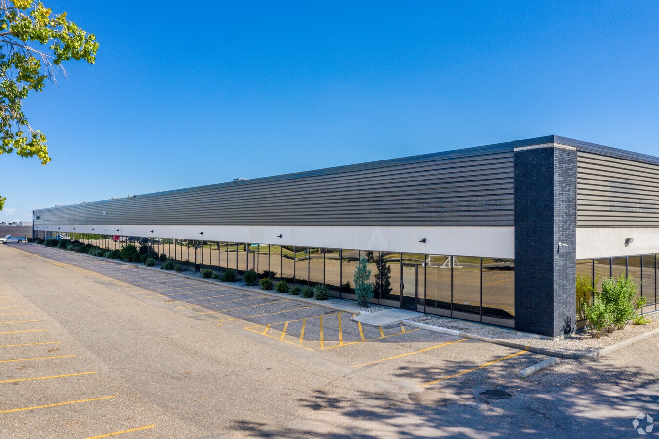 2915 10 Avenue NE Unit 5