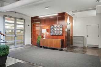 15 Bull St, Savannah, GA for lease Interior Photo- Image 2 of 13