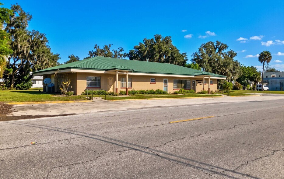 302 W Main St, Bowling Green, FL à vendre - Photo principale - Image 1 de 51