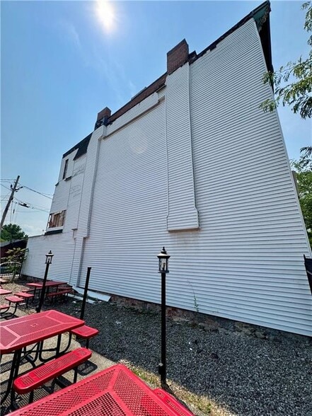 230 E Main St, Palmyra, NY for sale - Building Photo - Image 3 of 15