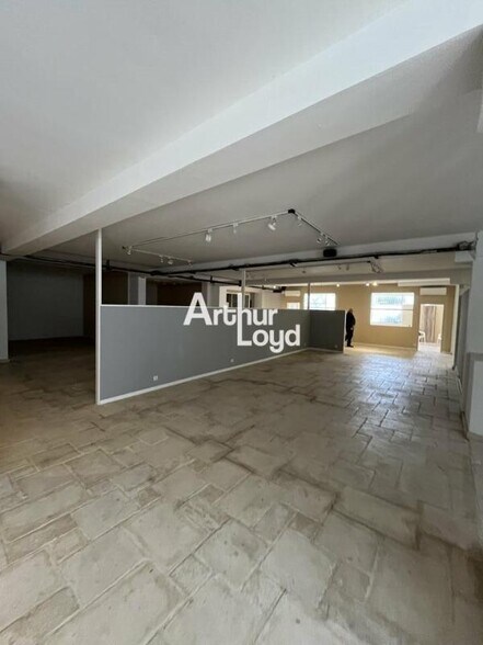 Flex in SOPHIA ANTIPOLIS for sale - Building Photo - Image 2 of 7