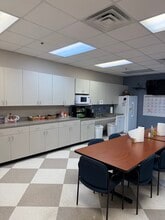 625 Industrial Blvd, Sugar Land, TX for lease Interior Photo- Image 1 of 4