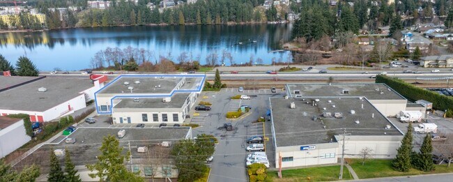 Plus de détails pour 4300 Wellington Rd, Nanaimo, BC - Flex à vendre