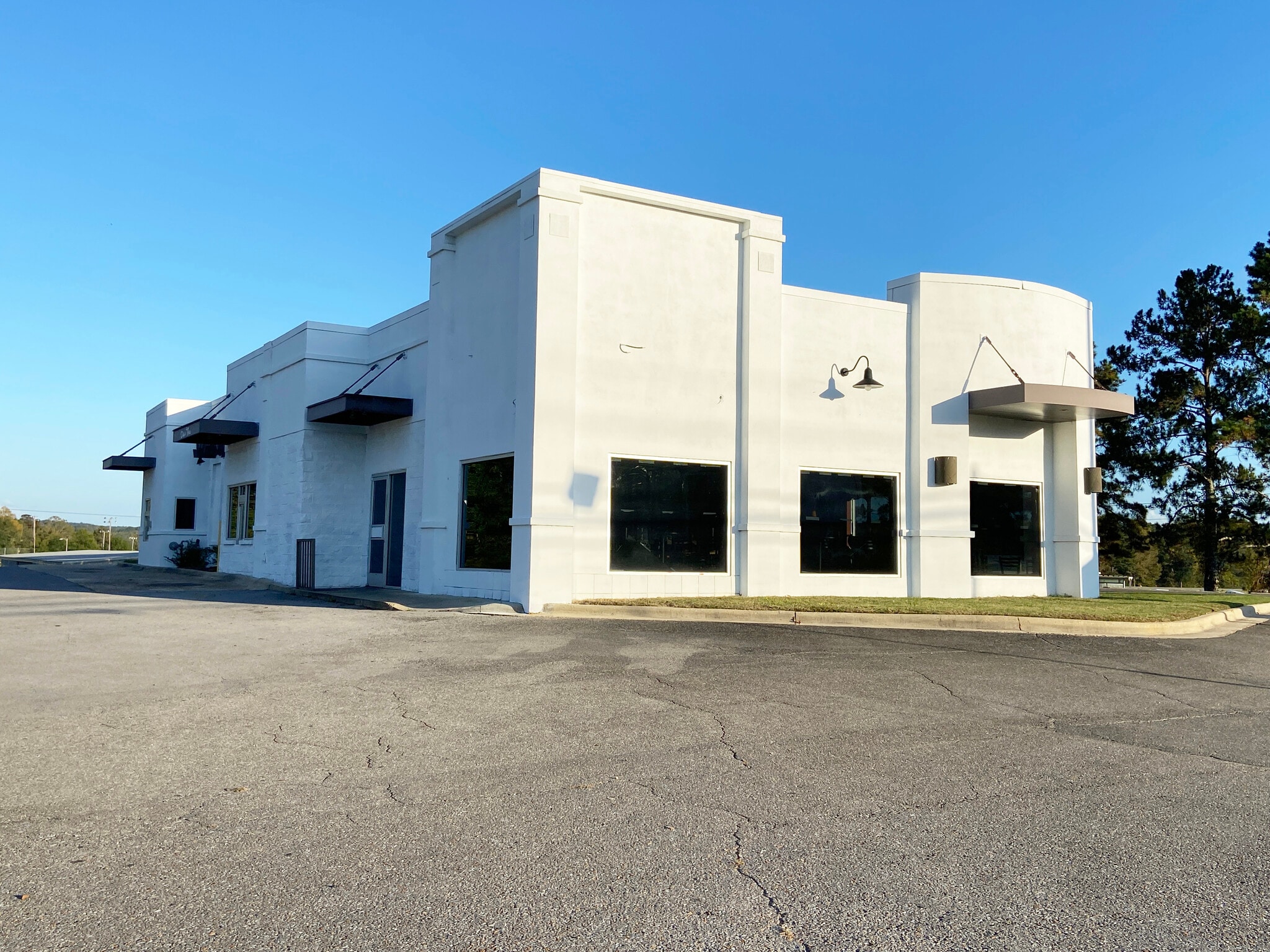 2210 Temple Ave N, Fayette, AL for lease Building Photo- Image 1 of 6