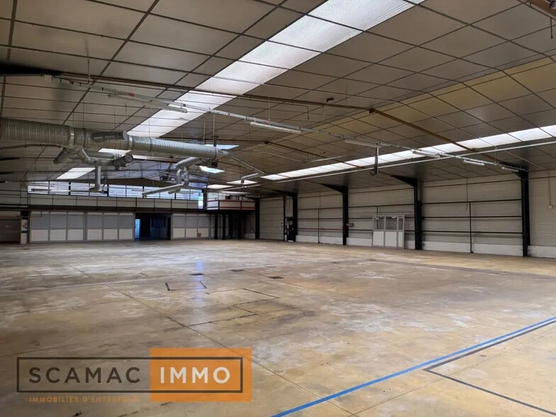 Industrial in Le Châtelet-en-Brie for sale - Interior Photo - Image 3 of 6