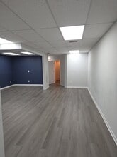 333 17th St, Vero Beach, FL for lease Interior Photo- Image 2 of 7
