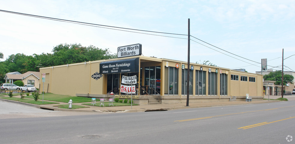 2312 Montgomery Ave, Fort Worth, TX for lease - Building Photo - Image 1 of 2