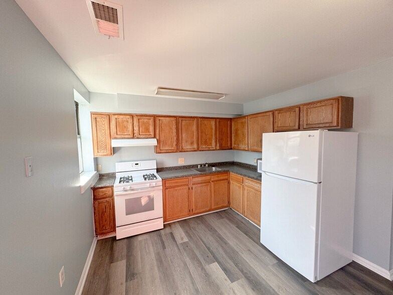 638 S Paca St, Baltimore, MD à vendre - Photo du bâtiment - Image 2 de 10