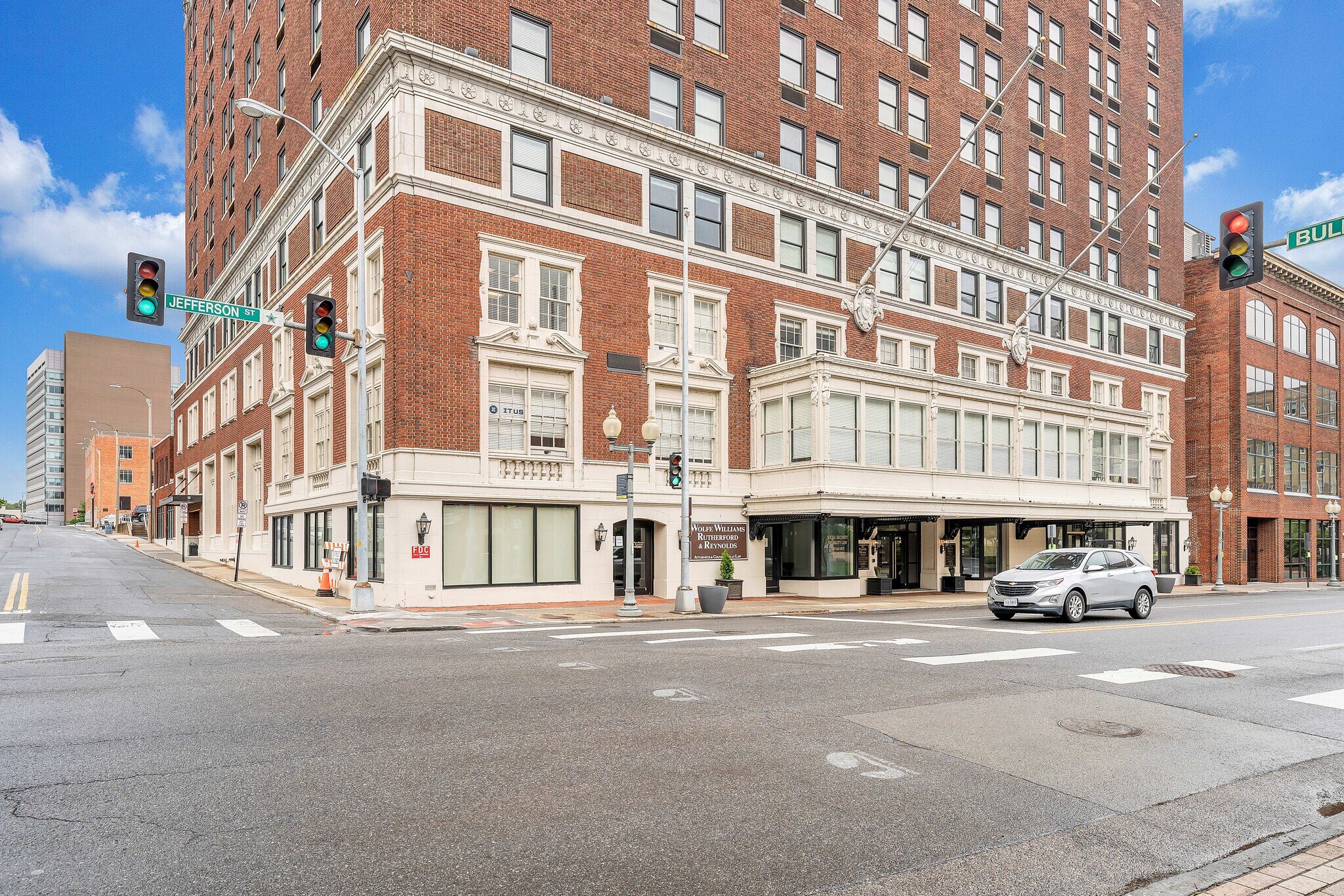 611 S Jefferson St, Roanoke, VA for lease Building Photo- Image 1 of 18