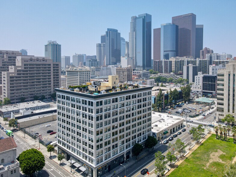 108 W 2nd St, Los Angeles, CA à vendre - Photo du bâtiment - Image 2 de 8