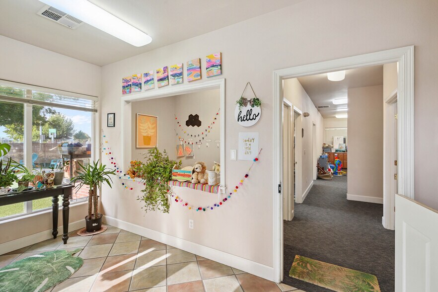 81 Freeman Ct, Central Point, OR à vendre - Photo du bâtiment - Image 3 de 37